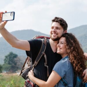 Family Travel Coordination: Why Multiple Devices Need Smarter Connectivity Solutions